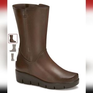 andrea Brown Heeled Boots